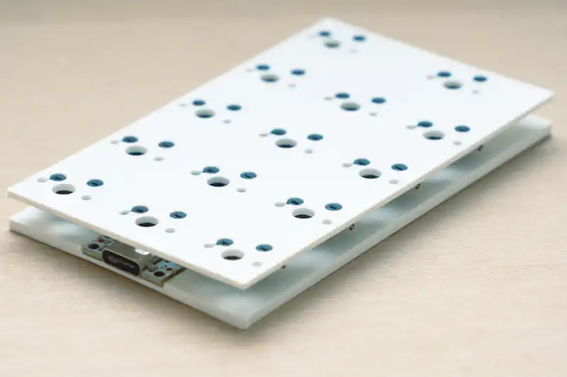 底面と上部を組み立て